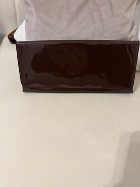 Vintage Patent Leather Fold-Over Clutch in Deep Brown